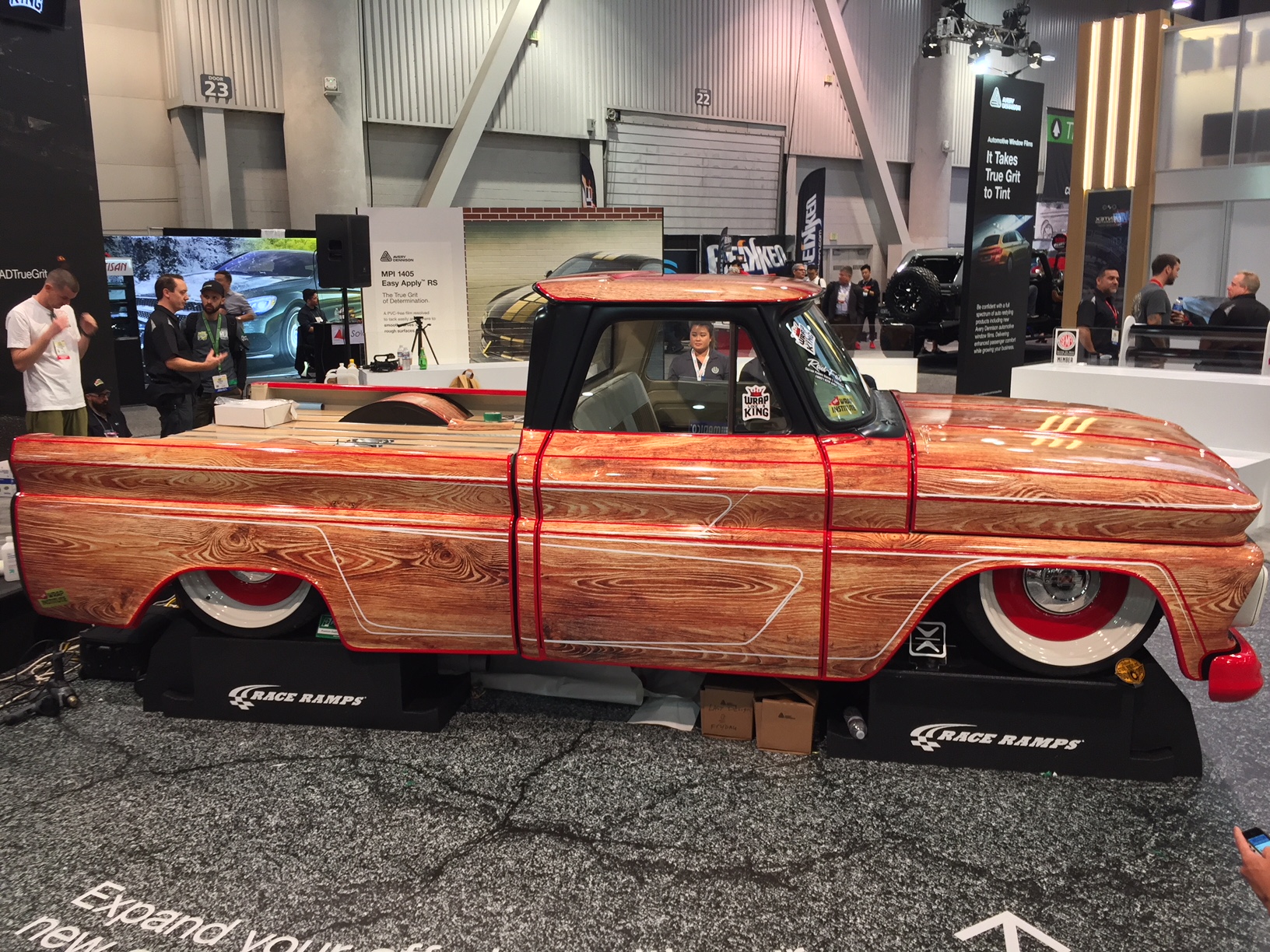 SEMA 2017 Avery Dennison